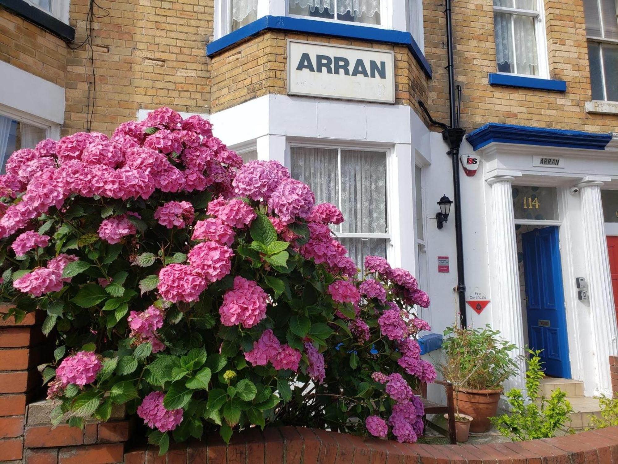 Hotel The Arran Scarborough Esterno foto