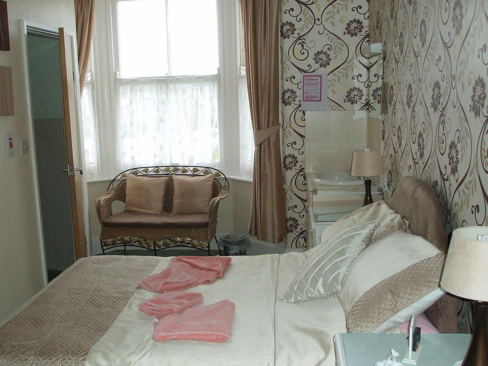 Hotel The Arran Scarborough Esterno foto